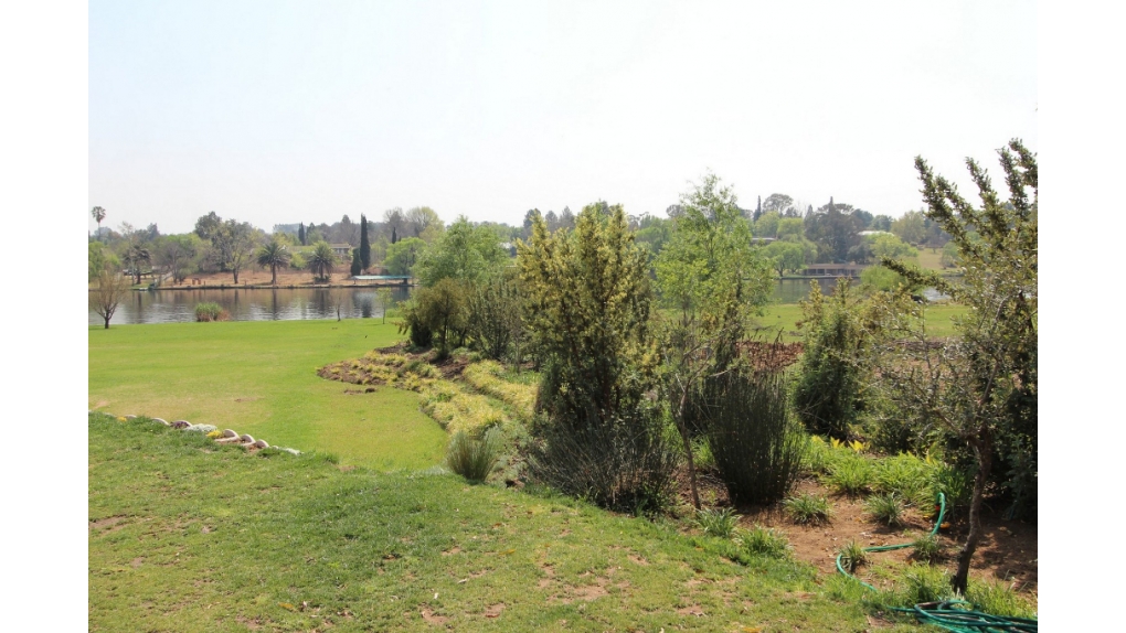 view-onto-riverfront