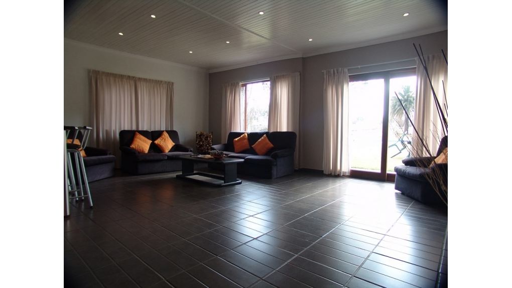 cottage-lounge