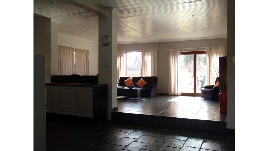 cottage-open-pla