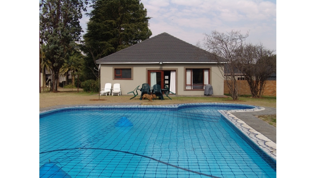 cottage-rear-view