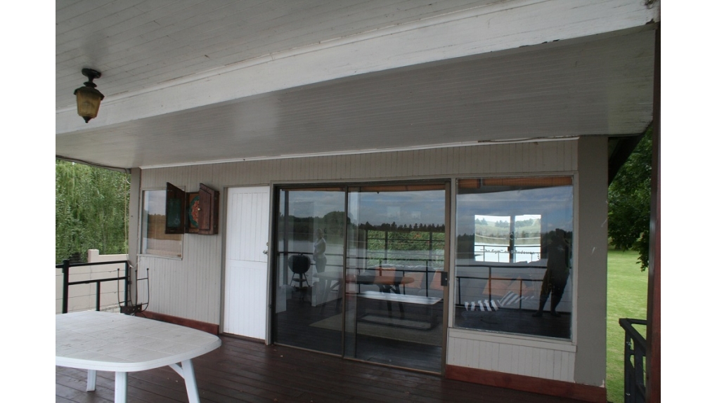 entertainment -on-river